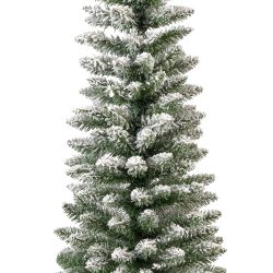 Abeto estrecho verde con efecto nevado