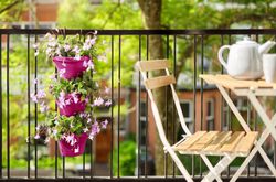 Maceta Corsica vertical set 24cm color cereza Elho®
