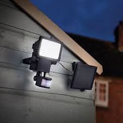 Foco Flood 1000 Lumens Smart Solar