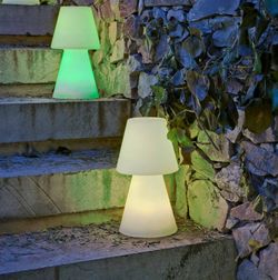 Lámpara Lola 30  Bateria Recargable Para Exterior Luz  RGB + Fría