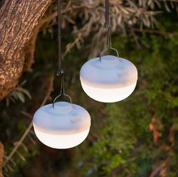 Lampara portátil flotante Recargable Cherry con Bateria 9W New Garden