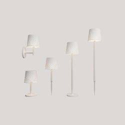 Lampara Solar Greta + Bareria  Color Blanca New Garden
