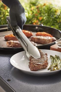 Pinza de acero inoxidable Weber