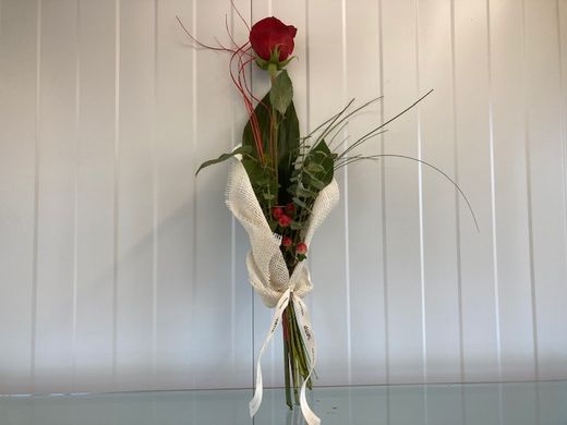 RAMO DE 1 ROSA ROJA