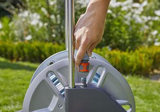 Set carro aquaroll m metal Gardena