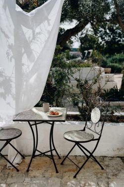 Set de mesa y 2 sillas plegable Erice