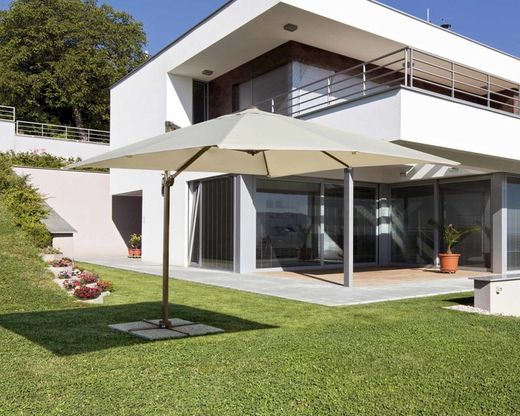 Sombrilla Excéntrica Dallas 3X4 NATURAL